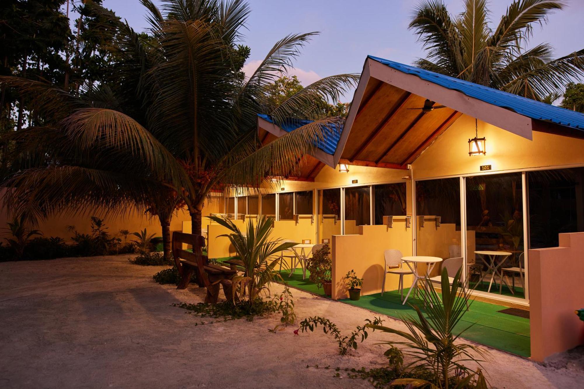 Relax Lodge Thoddoo Exterior foto